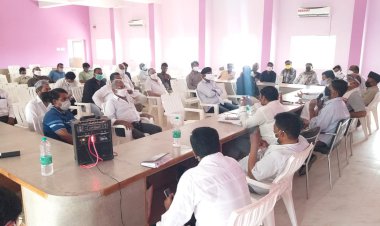 मुख्यमंत्री चिरंजीवी योजना को लेकर मकराना में बैठक हुई आयोजित