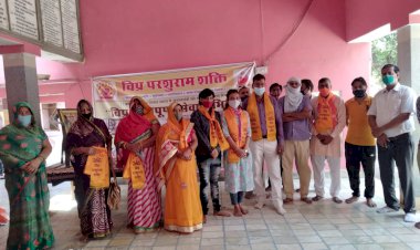 विप्र परशुराम शक्ति का विप्र अन्नपूर्णा सेवा अभियान पहुंचा हरसौली, आज 1000 पैकेट विरतण का लक्ष्य किया पूर्ण