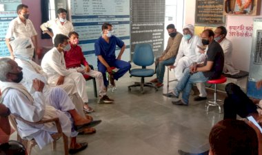 सकट सीएचसी में जीवन रक्षक उपकरण मिशन को लेकर हुई बैठक आयोजित