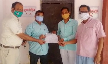 बाजार खोलने को लेकर व्यापारियों ने जिला कलेक्टर के नाम सौपा ज्ञापन