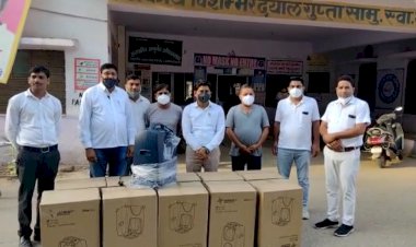 भामाशाह अनिल अग्रवाल ने बहरोड़ अस्पताल को कंसंटेटर किए भेंट