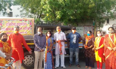 भाजपा सुभाष मंडल द्वारा कच्ची बस्ती में मास्क ,फल वितरण, सुरक्षाकर्मियों व समाजसेवी का किया सम्मान