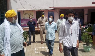 पूर्व रामगढ विधायक रामगढ़ जुबेर खान ने सामुदायिक स्वास्थ्य केंद्र नौगांवा का किया औचक निरीक्षण