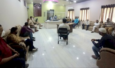 मिनी अनलॉक के तहत जारी नई गाइड लाइन को लेकर उपखंड अधिकारी ने ली व्यापारियों की बैठक