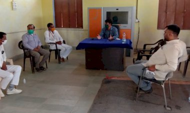 बडाैदाकान मे विकास कार्याे का बीडीओ ने किया निरीक्षण, जनप्रतिनिधी,अधिकारी व कर्मचारियाे की ली बैठक