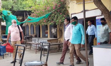 रामगढ़ मे एसीबी की कार्यवाही, तहसीलदार के रीडर को रिश्वत लेते रंगे हाथों किया गिरफ्तार