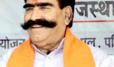 भाजपा नेता ज्ञानदेव आहूजा ने प्रेसवार्ता के दौरान मुख्यमंत्री अशोक गहलोत पर साधा निशाना