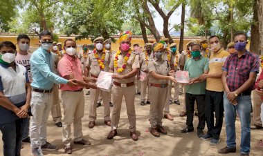 भारत विकास परिषद शाखा राजगढ़ ने पुलिसकर्मियों का किया सम्मान