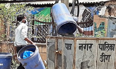 डीग कस्बे में लोगो मे संक्रामक बीमारियां फैलने का खतरा, रेफरल चिकित्सालय से प्रतिदिन खुले में  फेंका जा रहा है वायो वेस्ट कचरा