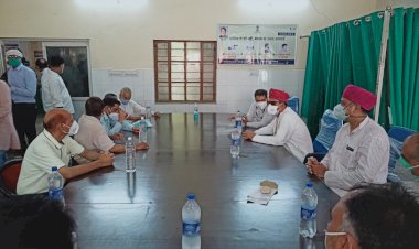 केंद्रीय मंत्री जितेंद्र सिंह एवं श्रम मंत्री टीकाराम जूली ने बहरोड़ सीएचसी का किया निरीक्षण