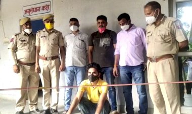 पुलिस ने महिला पार्षद के घर हुई चोरी के मामले में  एक जने को गिरफ्तार कर ,चोरी में गया माल किया बरामद