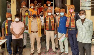 श्री श्याम नवयुवक मण्डल ने कठूमर थानाधिकारी सहित 40 पुलिसकर्मियाे का किया सम्मान