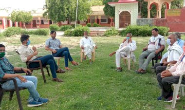 सकट सीएचसी के विकास के लिए एसडीएम ने ग्रामीणों की ली बैठक