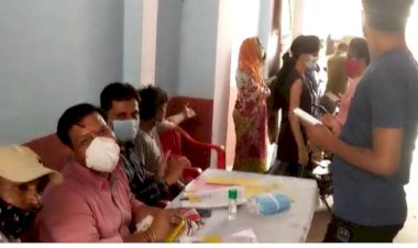 ब्राह्मण समाज धर्मशाला में आयोजित हुआ वैक्सीनेशन शिविर