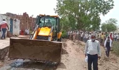 नगला जादू के आम रास्ते काे प्रशासन ने कराया अतिक्रमण मुक्त