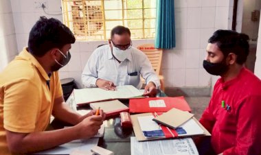 तहसीलदार ने कोटकासिम सीएचसी का किया आकस्मिक निरीक्षण चार कर्मचारी मिले नदारद