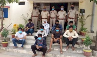 रास्ते विवाद को लेकर ग्रामीणों में पत्थरबाजी के बाद हुई फायरिंग, एक दर्जन बदमाश गिरफ्तार