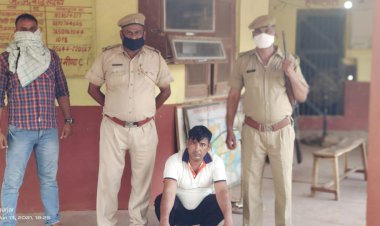 अवैध शराब बेचते हुए एक युवक को नगर पुलिस ने किया गिरफ्तार