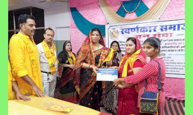 अजमीढ़ रसोई के माध्यम से कोरोना पीड़ितों की सहायता करने वाले कोरोना वारियर्स का किया सम्मान