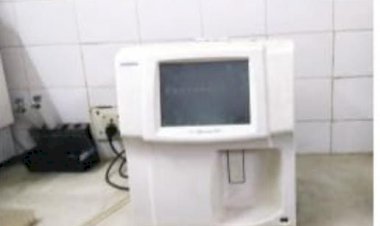 रैफरल चिकित्सालय में सीबीसी मशीन अक्सर रहती हैं खराब, निजी लैब संचालक काट रहे मरीजो की जेब