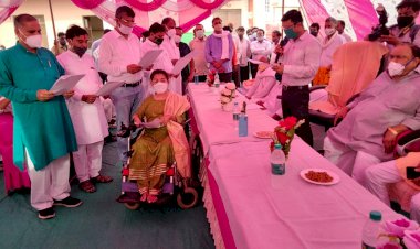 खेडली नगरपालिका मे मनाेनित पार्षदाे का शपथ ग्रहण समाराेह पूर्वक हुआ आयाेजित