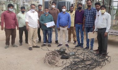 15 स्थानों पर विद्युत चोरी पकड़ 6 लाख 50 हजार का लगाया जुर्माना