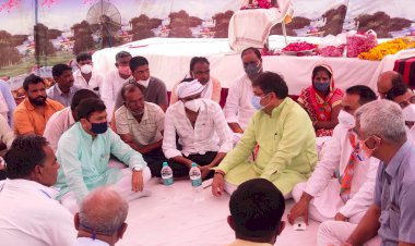 भाजपा प्रदेश अध्यक्ष सतीश पुनिया ने पूर्व विधायक स्वर्गीय शिवजी राम मीणा एवं पूर्व सांसद स्वर्गीय हेमेंद्र सिंह बनेड़ा के शोक संतप्त परिवारजन से मिलकर गहरा शोक जताया   