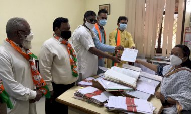 अल्पसंख्यक वर्ग के कार्यो की अनदेखी करने के विरोध में ,अल्पसंख्यक मोर्चा ने 25 सूत्रीय मांगो को लेकर मुख्यमंत्री के नाम ज्ञापन सौपा