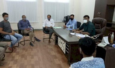 स्वास्तिक प्रोसेस प्रतिनिधि श्रमिकों व लेबर कमिश्नर के बीच  वार्ता हुई विफल