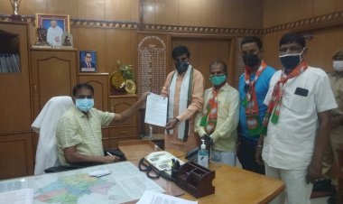 कांग्रेस की अल्पसंख्यक विरोधी निति के खिलाफ भाजपा का धरना प्रदर्शन, सौपा ज्ञापन