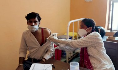 इस्माइलपुर में वैक्सीनेशन कार्यक्रम हुआ आयोजित 300 लोगों के लगे टीके