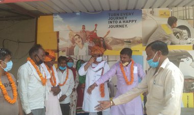 दिल्ली से जयपुर जा रहे राजेश लिलोठिया का नीमराणा में किया गया भव्य स्वागत