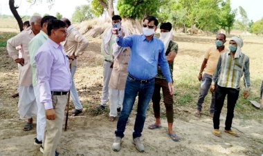 विकास अधिकारी ने ग्राम पंचायत गारू में अतिक्रमण हटवा कर नरेगा कार्य कराया प्रारंभ