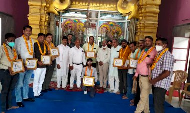 भगवान श्री परशुराम सेवा समिति की ओर से पत्रकारों का किया गया सम्मान