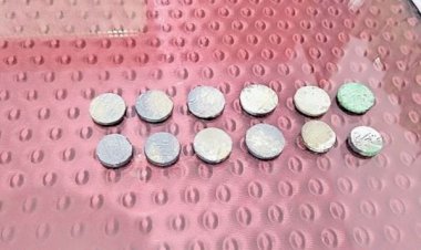 खुदाई में मिले मुगलकालीन चांदी के सिक्के,सिक्कों के बंटवारे पर आपस में लड़ बैठे मजदूर