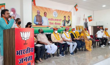 डॉक्टर इंसान के रूप में भगवान के समान है -लादूलाल तेली