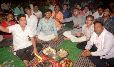 बाबा श्याम के जागरण में भजनों पर झुमें श्रद्धालु