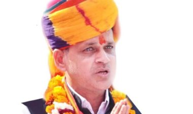 खेडली मे अंग्रेजी विधालय खुलवाने हेतु चेयरमैन संजय गिजगाडिया ने शिक्षामंत्री काे लिखा पत्र