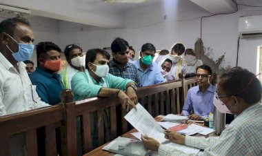 पूर्व प्रधान राजेंद्र मीणा के नेतृत्व में भाजपा कार्यकर्ताओं बिजली पानी की समस्या को लेकर सौंपा ज्ञापन