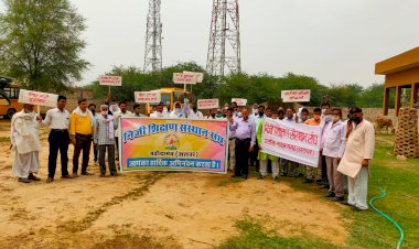 निजी शिक्षण संस्थाओं ने रैली निकालकर उपखंड अधिकारी कार्यालय में मुख्यमंत्री के नाम दिया ज्ञापन