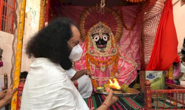 कोरोना के चलते भगवान जगन्नाथ ने मंदिरों में ही किया भ्रमण, बाजारों में नहीं निकली रथयात्रा