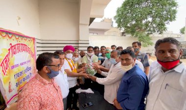 रेसला शिक्षकों ने जाकिर हुसैन गैसावत का किया सम्मान