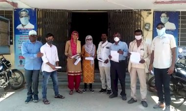 मुख्यमंत्री के नाम रामगढ़ उपखंड अधिकारी को सौंपा ज्ञापन