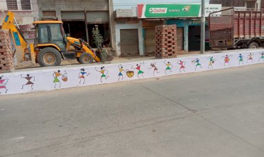 नपा प्रशासन द्वारा कराया जा रहा गौरव पथ पर पेंटिंग का कार्य