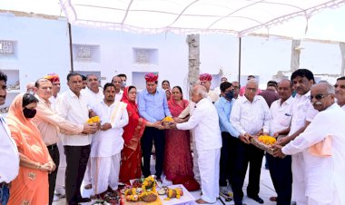 पारीक भवन आश्रम में गायत्री भवन का हुआ विधिवत शिलान्यास