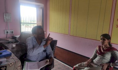 पापड़ा की ऑनलाइन कक्षाओं का जिला शिक्षा एवं प्रशिक्षण संस्थान के व्याख्याता ने किया निरीक्षण