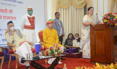 पंडित महेश आचार्य को हिंदी कश्मीरी संगत संस्था के बैनर तले महाराष्ट्र के राज्यपाल भगत सिंह कोश्यारी ने किया सम्मानित