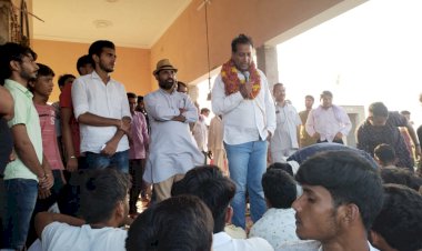 पुर्व मंत्री राजेन्द्र सिंह गुढा के आतिथ्य में चंवरा किशोरपुरा के मोरिंडा बालाजी मंदिर में युवाओं का उमडा हुजूम