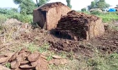 विवादित भूमि मे रखे ईंधन मे लगाई आग , नामजद रिपोर्ट दर्ज