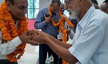 गुढ़ा गौडजी में राजस्थान कर्मचारी चयन बोर्ड के अध्यक्ष हरिप्रसाद शर्मा का हुआ जोरदार नागरिक अभिनंदन
